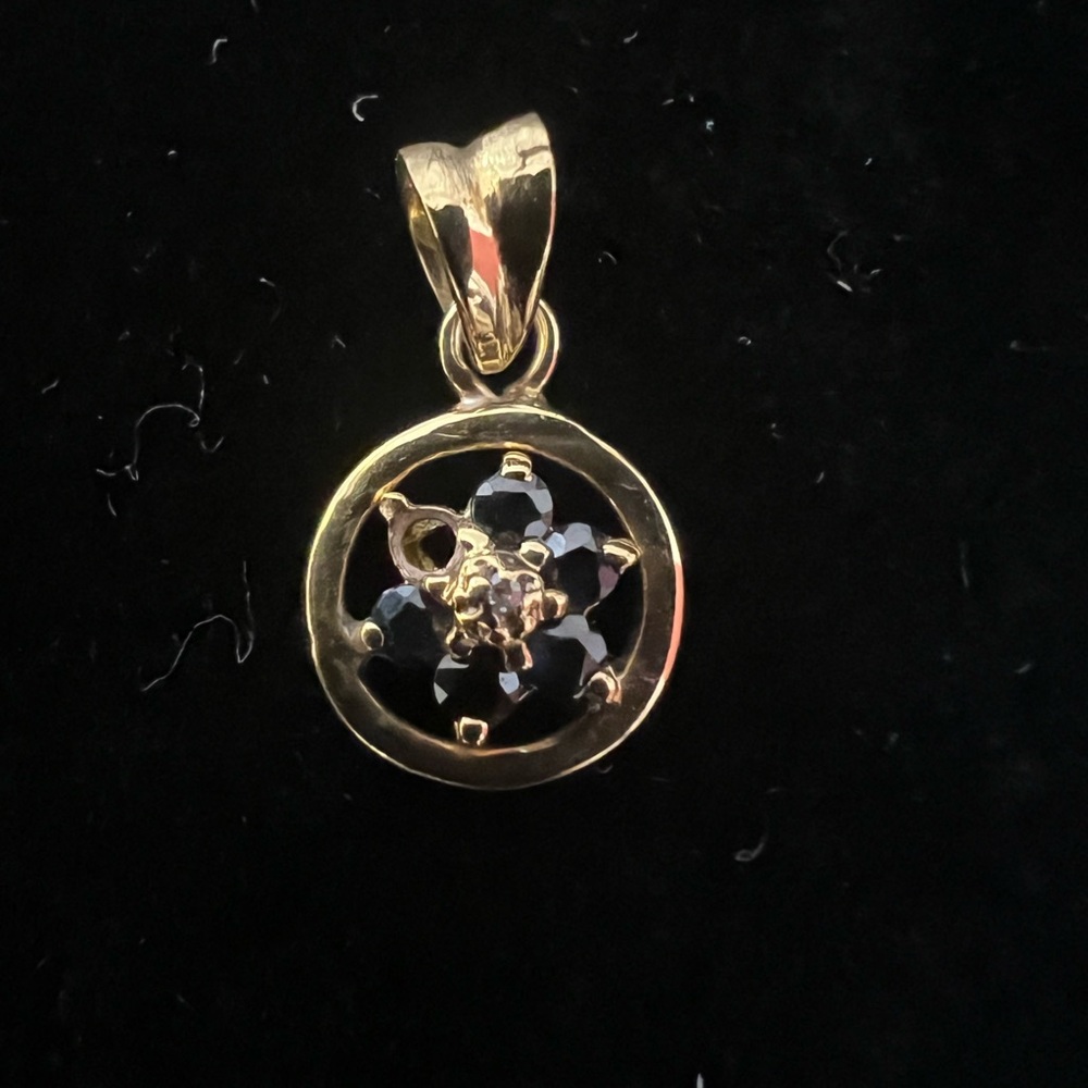 14k Gold and Onyx Pendant
